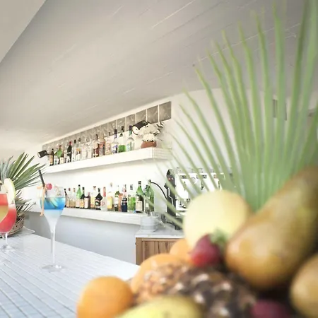 Hotell Circeo Park 4*