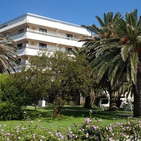 Circeo Park 4* سان فيليس سيرسيو