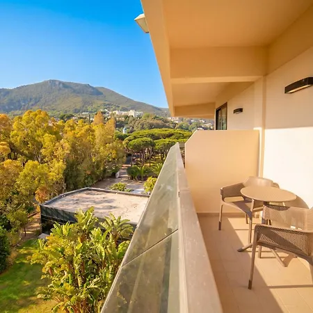 Отель Circeo Park 4*