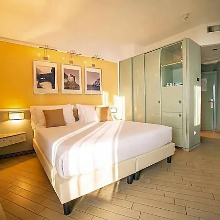 Circeo Park Hotel 4*