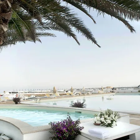 Hotel Circeo Park 4*