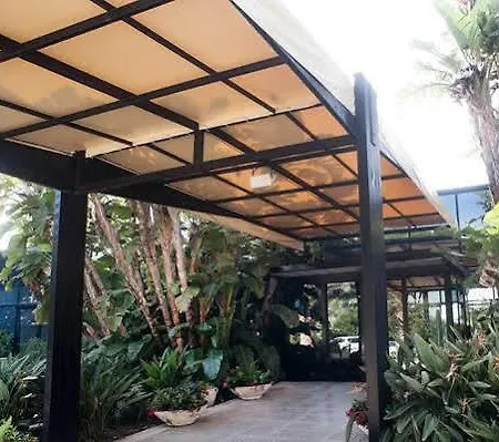 מלון Circeo Park 4*