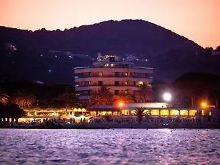 Circeo Park מלון סן פליצ׳ה צ׳ירצ׳או